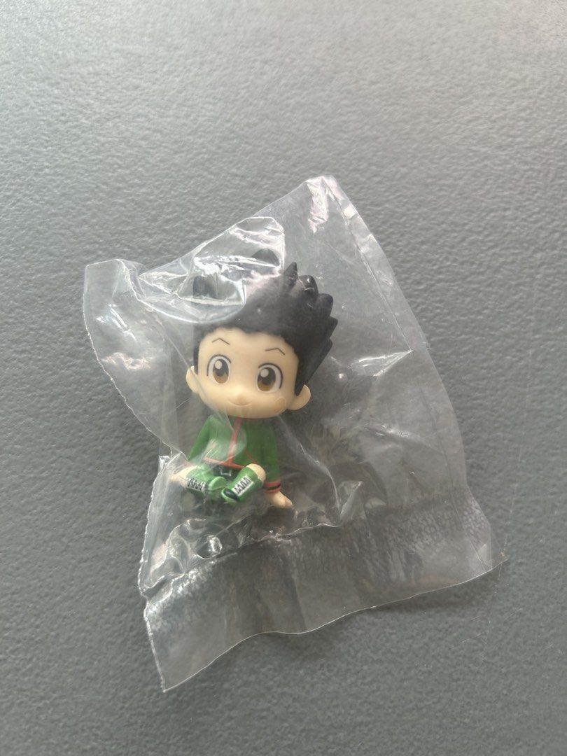 Hunter x Hunter Gon Freecss Suwarasetai (Category: Figurines & Statues) located in Calamba. Submitted by chwbcca (Listing ID 1459908173, Image 1). Description: - Brand new Gon Freecss mini figure - Still in original, unopened packaging - Perfect collectible for any Hunter x Hunter fan - Compact size, great for display on desks or shelves.