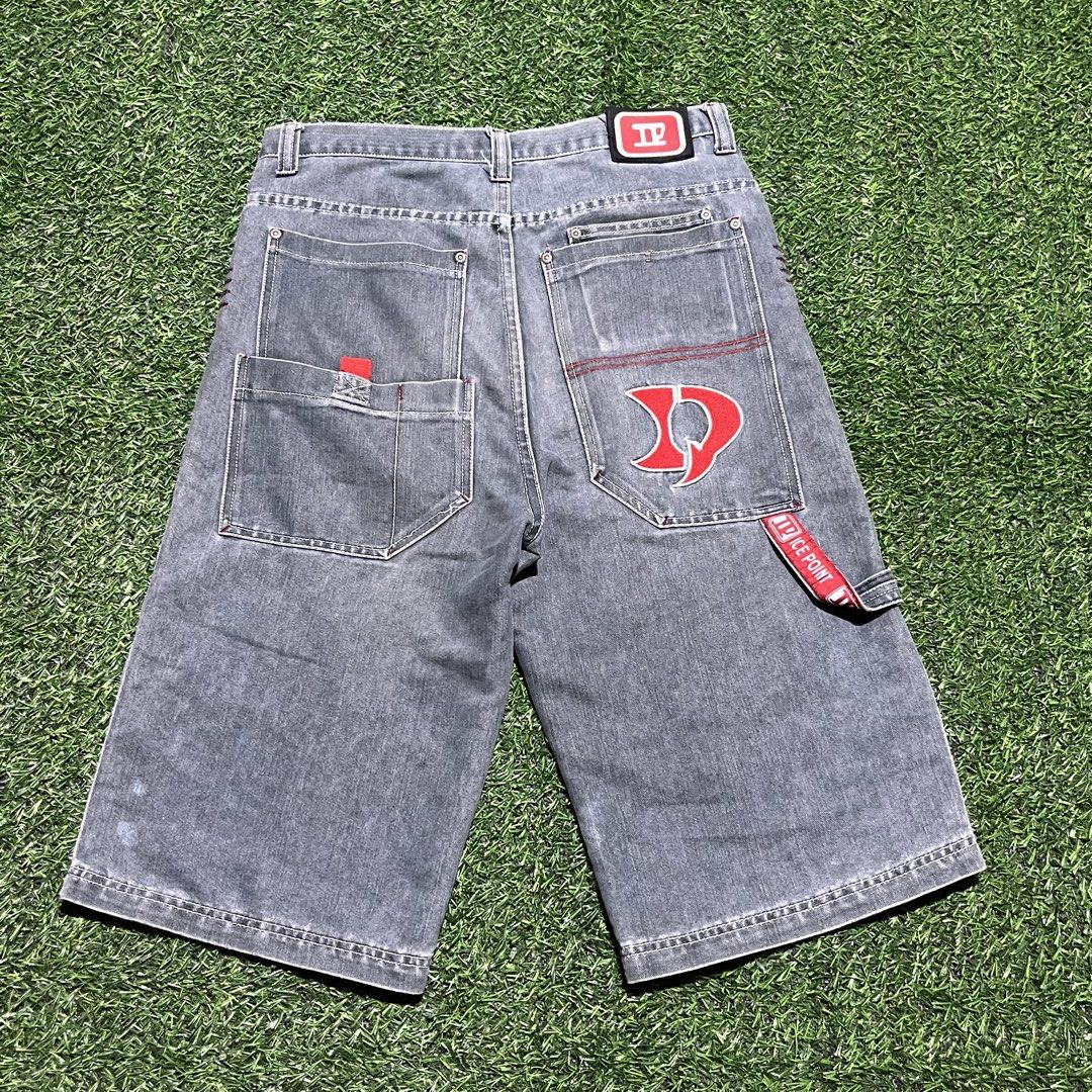 ICEPOINTS BIG POCKET CARPENTER JORTS (Category: Shorts) located in Cebu City. Submitted by thriftbrent1 (Listing ID 1460092046, Image 1). Description: DIRECT MESSAGE FOR DETAILS IF INTERESTED📩📩📩.