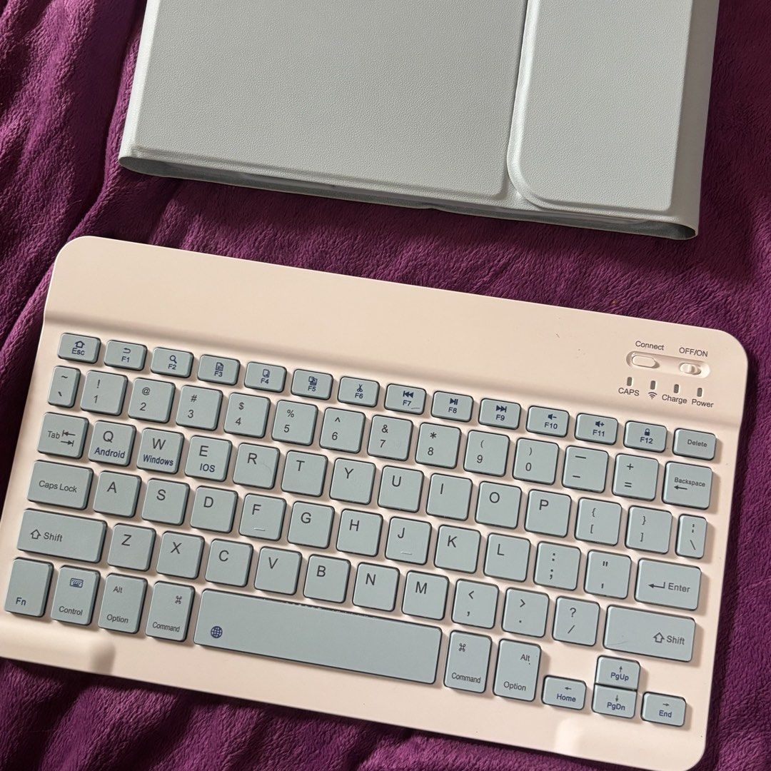 Ipad 10/11 gen blue ipad casing with bluetooth keyboard (Category: Other Mobile & Gadget Accessories) located in Cagayan de Oro. Submitted by mayowmi (Listing ID 1459968886, Image 2). Description: working bluetooth keyboard, both never used pa ! No flaws or issues !! last price already ˖᯽ ݁˖· can do same/next day shipping ˖᯽ ݁˖· be a responsible buyer! ˖᯽ ݁˖· NO return/refunds 📍Mindanao 💌gcash | jnt only.