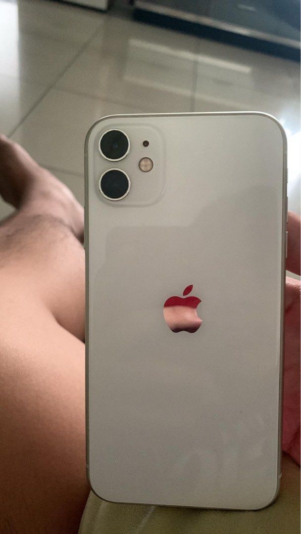 iphone 11 (Category: iPhone 11 Series) located in Manila. Submitted by tan.alejandro.aragon.p (Listing ID 1460076684, Image 1). Description: iphone 11 256gb faceId working unli reset 11k only tondo manila location pm me.