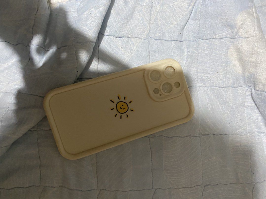IPHONE 15 PROMAX CASES (Category: iPhone 15 Series) located in Quezon City. Submitted by bhulhunudii (Listing ID 1459900994, Image 2). Description: TAKE ALL FOR 500 PESOS Iphone 15 pro max phone cases not yet used all brand new Location: Quezon City.