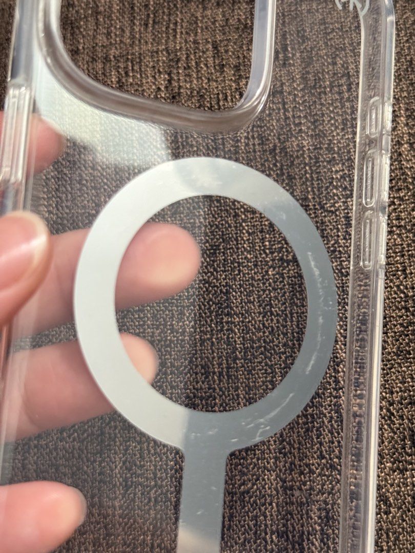 iPhone 16 Pro Max Otterbox Transparent Case (Category: Cases & Sleeves) located in Taguig. Submitted by preloved_bycarla (Listing ID 1459933608, Image 2). Description: Good used condition. Just has minor scratches on the magsafe part since I use a popsocket. Guaranteed authentic bought from The Loop Uptown Mall. .