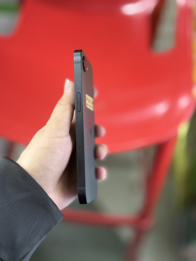 iPhone 16e (Category: iPhone 16 Series) located in San Juan City. Submitted by gadgetariangh_bea (Listing ID 1459983333, Image 3). Description: IPHONE 16e 16e 256GB OPENLINE/FACTORY UNLOCKED 96% BATTERY HEALTH BLACK UNIT ONLY/REPLACEMENT BOX OPEN FOR SWAP/TRADE-IN CREDIT CARD INSTALLMENT GCASH GGIVES INSTALLMENT PHYSICAL STORE PICK-UP CASH ON DELIVERY VIA PERSONAL RIDER SHIP VIA LBC (PAYMENT FIRST) CALL OR TEXT 0931-900-0997.