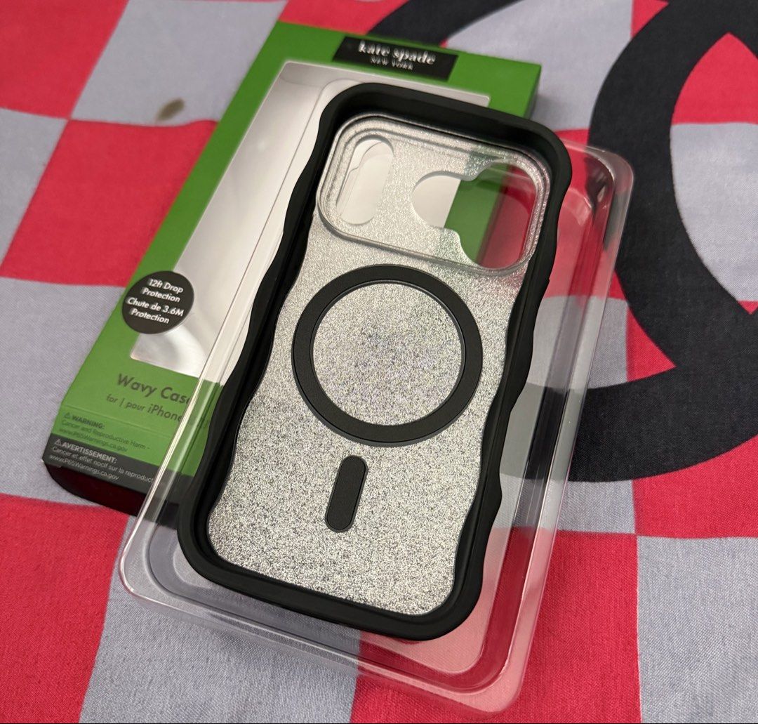 iPhone 17 pro kate spade case (Category: Cases & Sleeves) located in Quezon City. Submitted by beauty_eunice (Listing ID 1459963215, Image 3). Description: Authentic Kate Spade case for iPhone 17 pro Last price posted mop gcash.