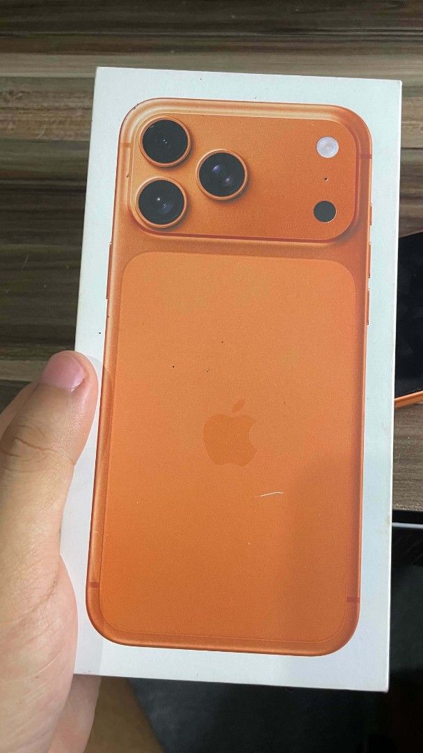 Iphone 17 Pro Max 512 gb (Category: iPhone 17 Series) located in Bulacan. Submitted by shaila.buraga (Listing ID 1459923467, Image 2). Description: Reach me on facebook: Shaila Buraga NEGOTIABLE - bought 6 months ago - still under warranty - 512 gb storage - 100% battery health, no issues at all rfs: upgrade soon can do meet up, nearby area (baliwag, plaridel, pulilan bulacan) or u can pick it up. unli check! .