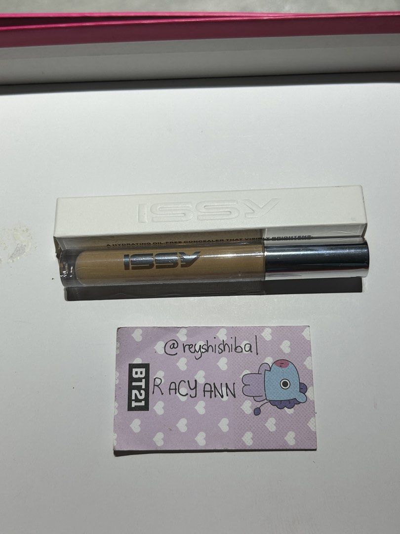 Issy Active Concealer (Conceal + Cover) (Category: Makeup) located in Rizal. Submitted by reyshishibal (Listing ID 1460051591, Image 1). Description: SHADE: YL2 (AC).