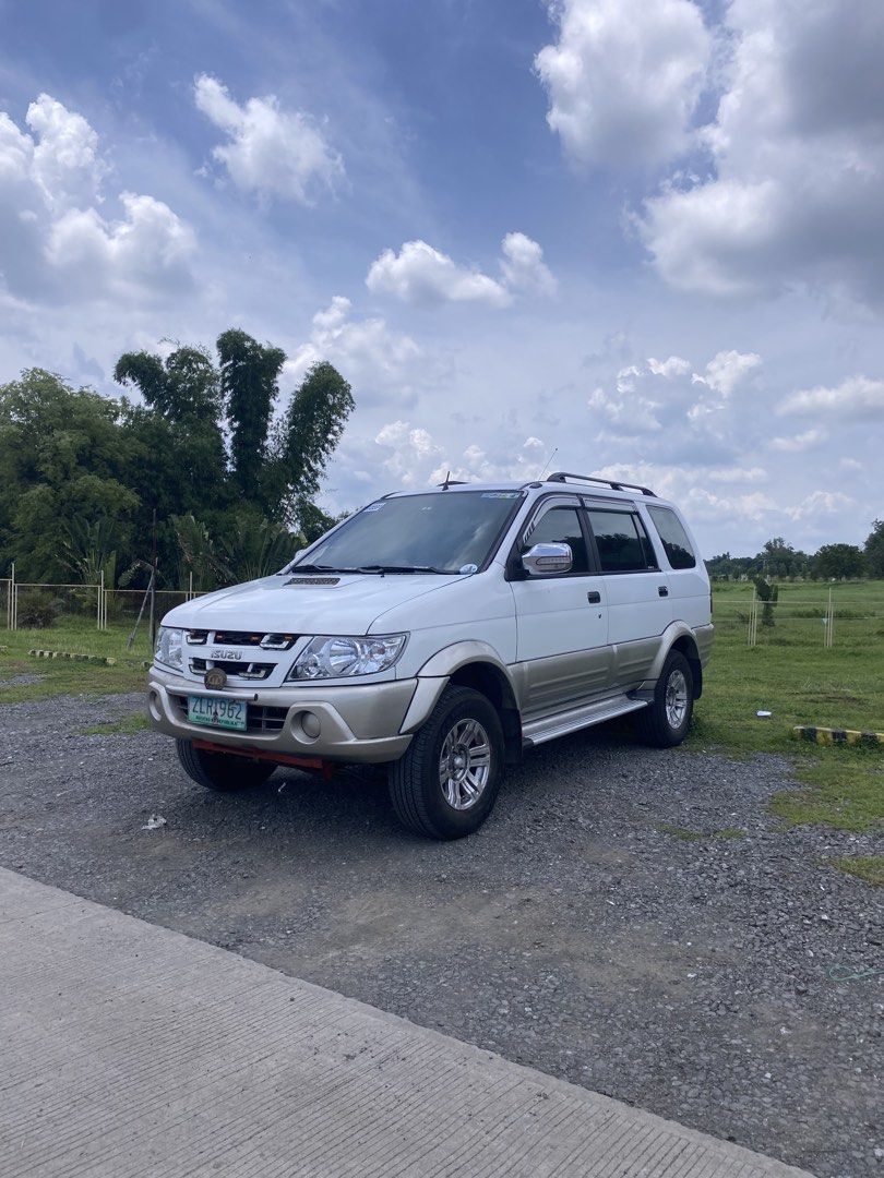 Isuzu Crosswind (Category: Used Cars) located in Manila. Submitted by sensen06 (Listing ID 1460002823, Image 2). Description: FOR SALE: 2007 Isuzu Crosswind XUV A/T ✅ Automatic Transmission ✅ 2007 Year Model ✅ Complete & Updated Papers ✅ Second Owner ✅ Good Running Condition ✅ Newly Overhauled Engine ✅ Ice-Cold Air Conditioning ✅ Well-Maintained ✅ Ready to drive ✅Bluetooth ready stereo connection ✅Active rear parking sensor ✅Power windows and doo