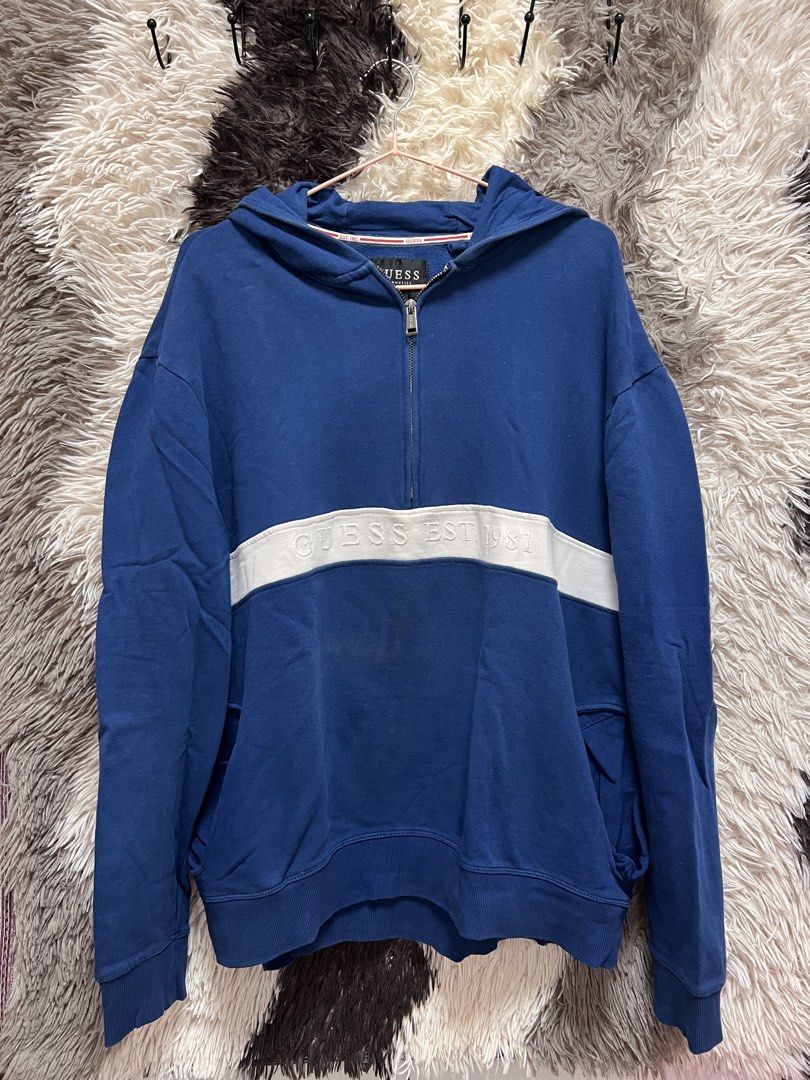Jackets and Hoodie (Category: Coats, Jackets and Outerwear) located in Quezon City. Submitted by liveocean04 (Listing ID 1460008924, Image 2). Description: ✅ No damage or stains ✅ Only worn a few times 📍Fairview Q.C location 🛵 Shipping via J&T or lalamove (buyers shoulders SF) 📩 message to reserve .