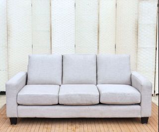 (Category: ) located in . Submitted by FurnitureGallery (Listing ID 1459907779, Image 1). Description: .
