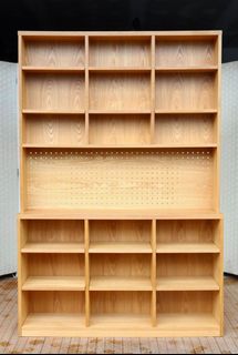 (Category: ) located in . Submitted by FurnitureGallery (Listing ID 1459907640, Image 1). Description: .