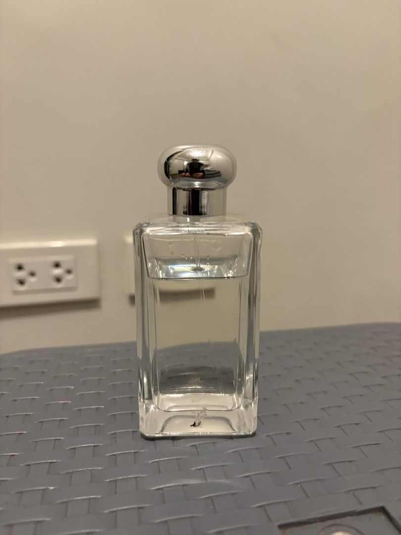 Jo Malone Fragrance Authentic (Category: Fragrance & Deodorants) located in Pasig City. Submitted by seanleonardo (Listing ID 1460083055, Image 3). Description: Jo Malone Fragrance - Nectarine Blossom & Honey Scent - 80% Liquid Left (100ml) - Brand new price is (10k plus) - Unisex Perfume .
