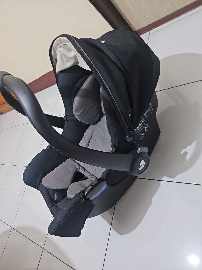 Joie car seat (Category: Car Seats) located in Manila. Submitted by aaron2202 (Listing ID 1460050820, Image 2). Description: Used once. Like new. Joie car seat Black.