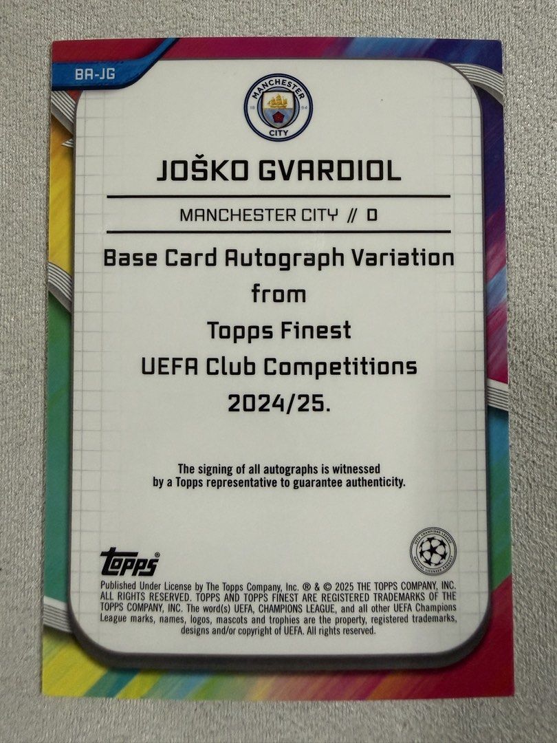 (Joško Gvardiol Auto /299) 2024-25 Topps Finest UEFA Club Competitions Base Card Autograph Variation Joško Gvardiol 035/299 #球星卡 #足球 #歐聯 #UCL #曼城 （分類：原色卡片）位於 Hong Kong。 由 kycard96586 提交（商品編號 1459933208，圖片 2）。簡介： 1. 卡況如圖 2. $10以上包卡夾，另加卡夾 +$1 3. 可順豐到付 或 平郵 +$5 或 郵政局/智郵站自提 +$10 或 7-Eleven便利店自提 +$13。