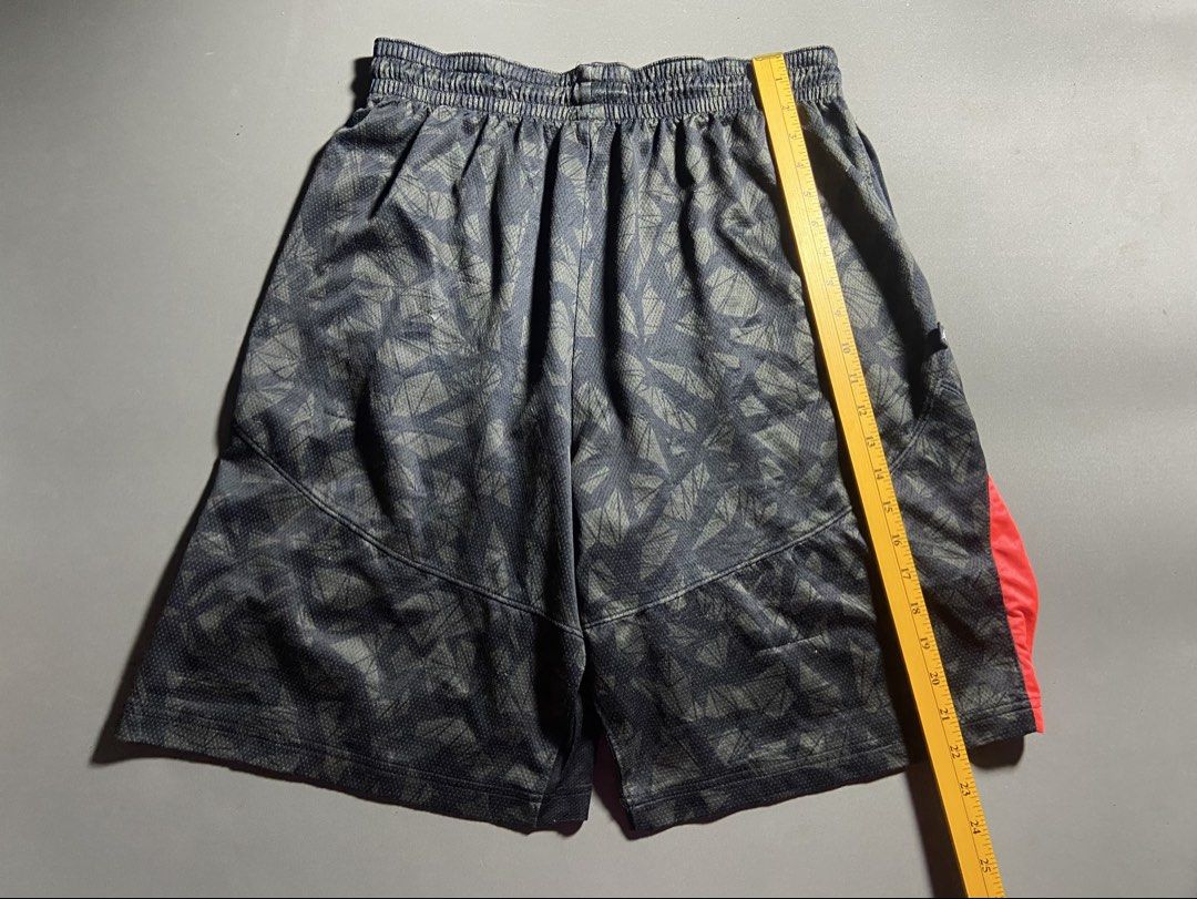 Jordan baller short (Category: Activewear) located in Cabuyao City. Submitted by chukz_x (Listing ID 1459955735, Image 3). Description: Jordan baller short Size : Large Dimes : 30-36W 22L Condition : Excellent Issue : rans Price : 450 📍READY TO WEAR 📍Cabuyao Laguna.