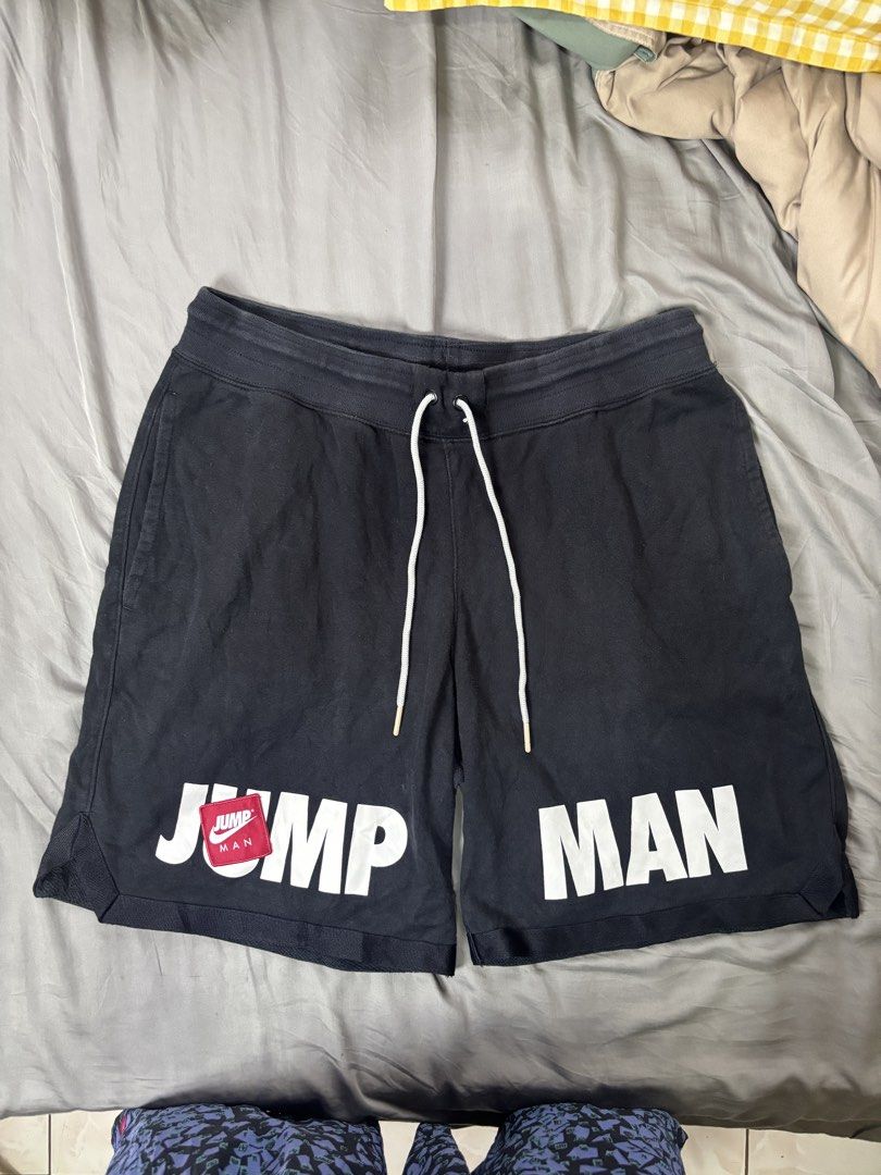 Jordan Jumpman Shorts Black (Category: Shorts) located in San Jose. Submitted by galitsabarat (Listing ID 1460102708, Image 3). Description: - Black Jordan shorts - Features iconic Jumpman logo - Comfortable elastic waistband with adjustable drawstring - Convenient side pockets - Small Jumpman logo detail on the back - Ideal for everyday wear or athletic activities.