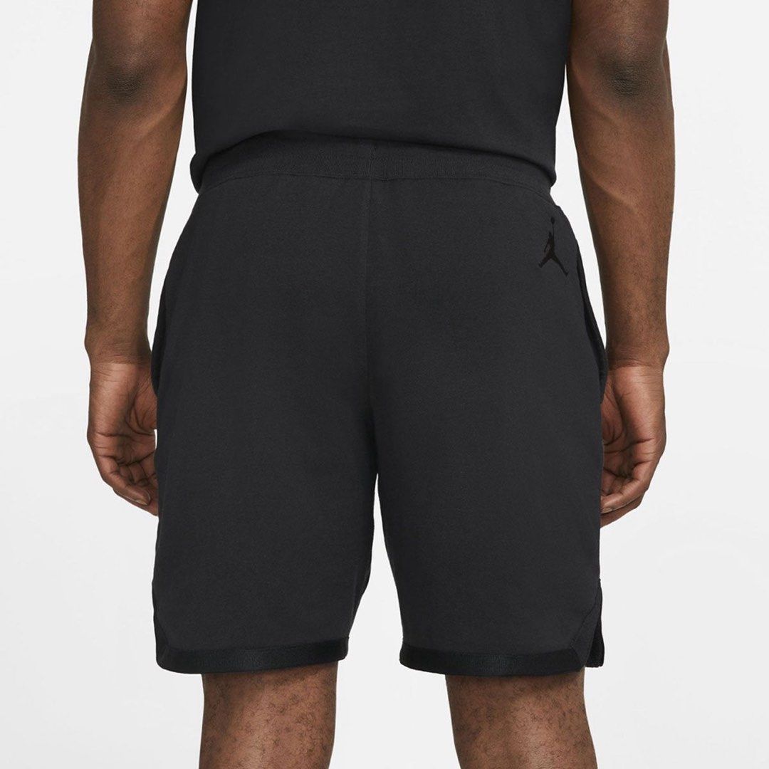 Jordan Jumpman Shorts Black (Category: Shorts) located in San Jose. Submitted by galitsabarat (Listing ID 1460102708, Image 2). Description: - Black Jordan shorts - Features iconic Jumpman logo - Comfortable elastic waistband with adjustable drawstring - Convenient side pockets - Small Jumpman logo detail on the back - Ideal for everyday wear or athletic activities.