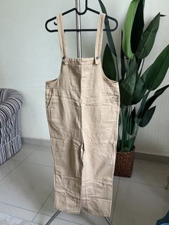 (Category: ) located in . Submitted by preloved_fromhome (Listing ID 1460041978, Image 1). Description: .