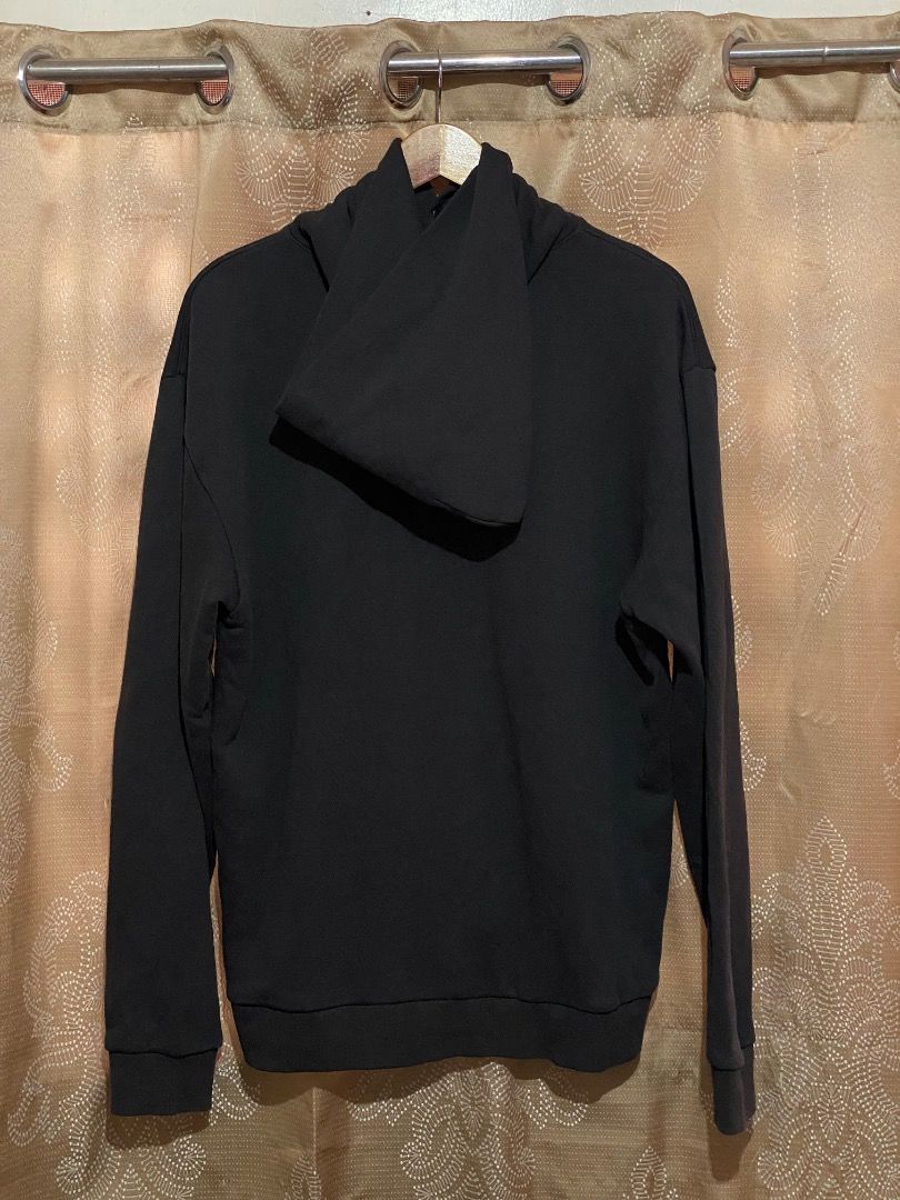 Kangol Charcoal Snap Hoodie (Category: Coats, Jackets and Outerwear) located in General Santos City (Dadiangas). Submitted by abu_tasneem1 (Listing ID 1459921883, Image 2). Description: Kangol Charcoal Snap Hoodie authentic .
