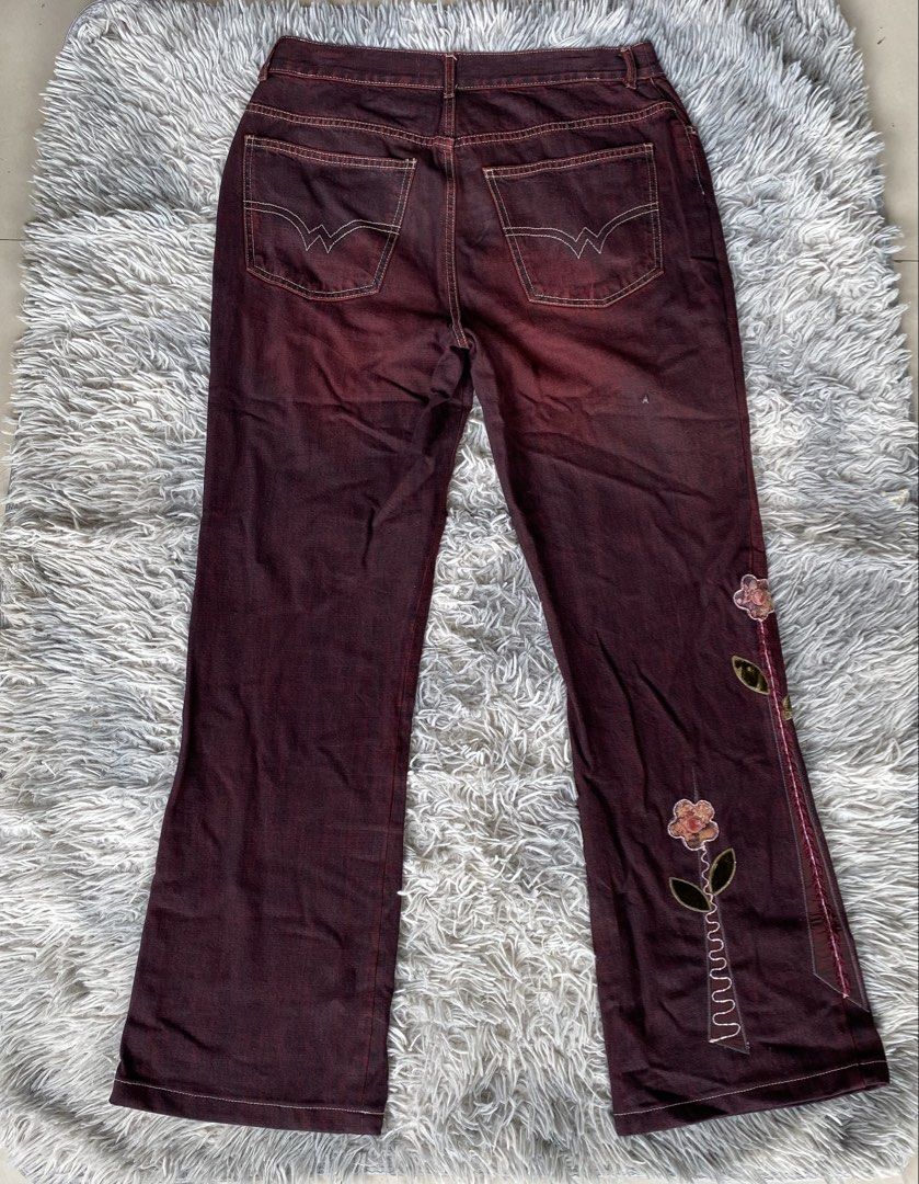 Karen Italy embroidered jeans (Category: Jeans) located in Malaybalay. Submitted by marjurielo67547 (Listing ID 1459930266, Image 2). Description: .