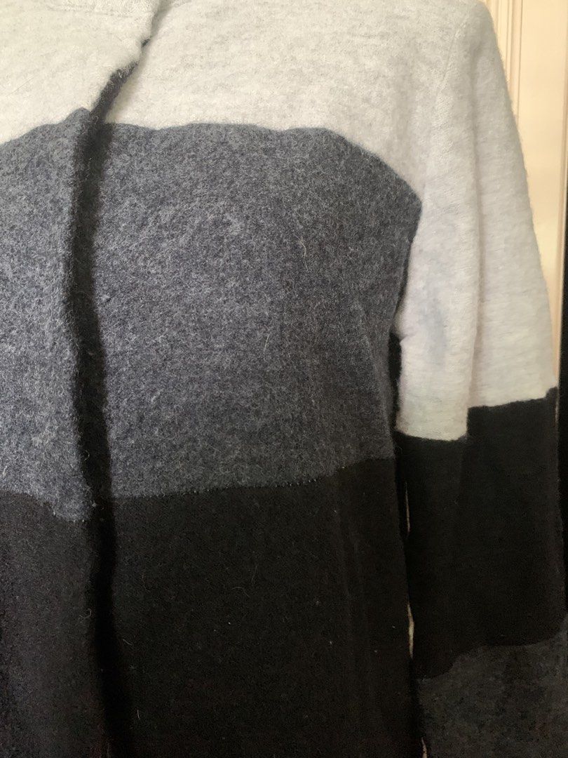 Karl Langerfeld Colorblock Mock Neck Button-Up Snap Jacket (Category: Coats, Jackets and Outerwear) located in Quezon City. Submitted by clothingline4sale (Listing ID 1459914868, Image 3). Description: Karl Langerfeld Colorblock Mock Neck Button up Jacket Very good condition/ Like new Snap button / Acrylic Wool - a little itchy perfect for winter/ not ideal for sensitive skin / Size: medium on tag Bust: 44-46” ; Length: 23” ; Arms Circumference: 