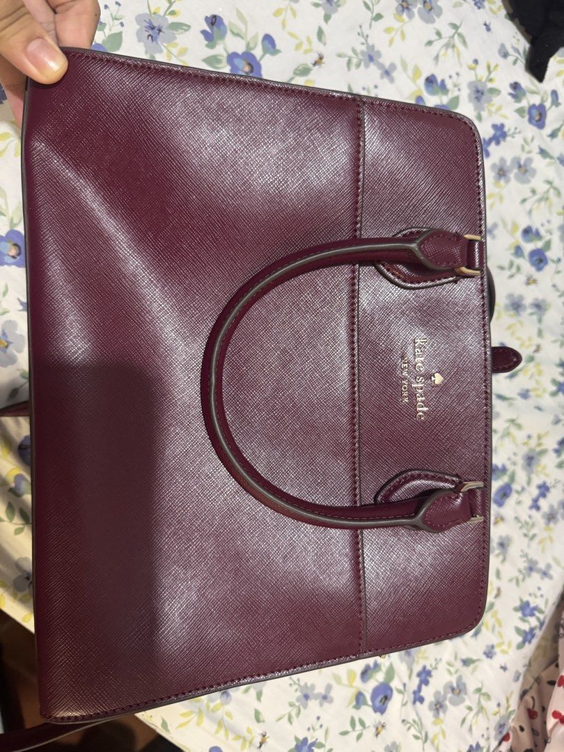Kate Spade Madison Red Satchel Original (Category: Luxury Bags & Wallets) located in Manila. Submitted by feenpenguin6399 (Listing ID 1460067122, Image 2). Description: - Authentic Kate Spade Madison Satchel - Color: Deep Red - Dimensions: 8.5 inches (Height) x 11.5 inches (Width) - Price: PHP 1900.