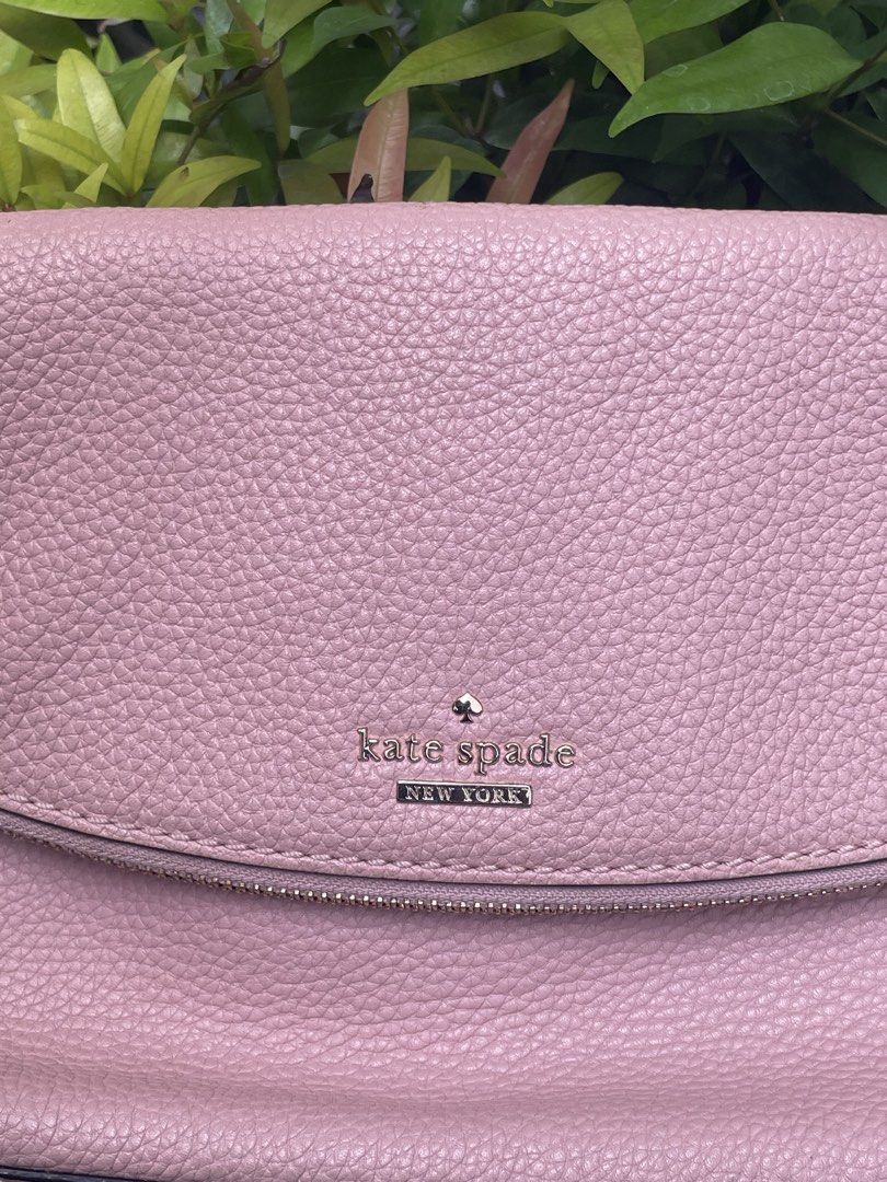Kate Spade Shoulder Bag / Sling Bag (Category: Shoulder Bags) located in Cavite. Submitted by byestuffph (Listing ID 1460016945, Image 2). Description: Bought this online ⭐️ changed the strap into a shorter one (i’ll include the longer one too) RFS: decluttering .