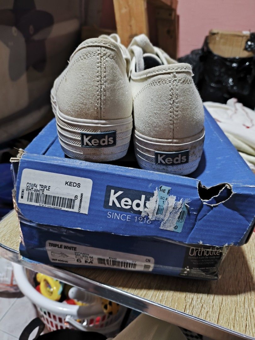 Keds Triple White Canvas Sneakers (Category: Sneakers) located in Cebu City. Submitted by jsantos06 (Listing ID 1460099811, Image 2). Description: - Classic Keds canvas sneakers - Color: Triple White - Style: Lace-up - Comfort: Comfortable and versatile for everyday wear - Condition: Comes with original box - Size: 6 US.