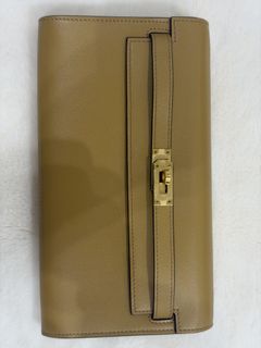 （分類：）位於 。 由 divawatch 提交（商品編號 1459978903，圖片 1）。簡介： 。