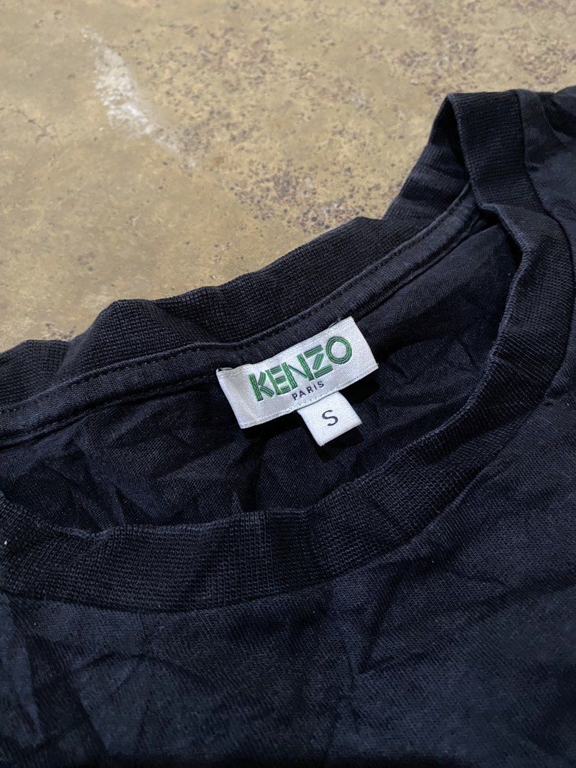 Kenzo (Category: Activewear) located in Tabaco. Submitted by centthrif55361 (Listing ID 1459921564, Image 3). Description: Kenzo Small W:18 L:23 Excellent condition Color rate 9.5/10 Need wash only .