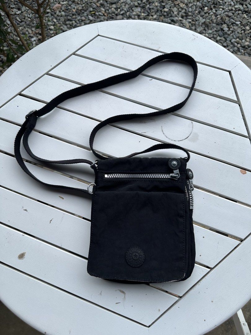 Kipling Sling Bag (Category: Sling Bags) located in Butuan. Submitted by BytheriverClothing (Listing ID 1459975961, Image 1). Description: Excellent condition No issues Negotiable .