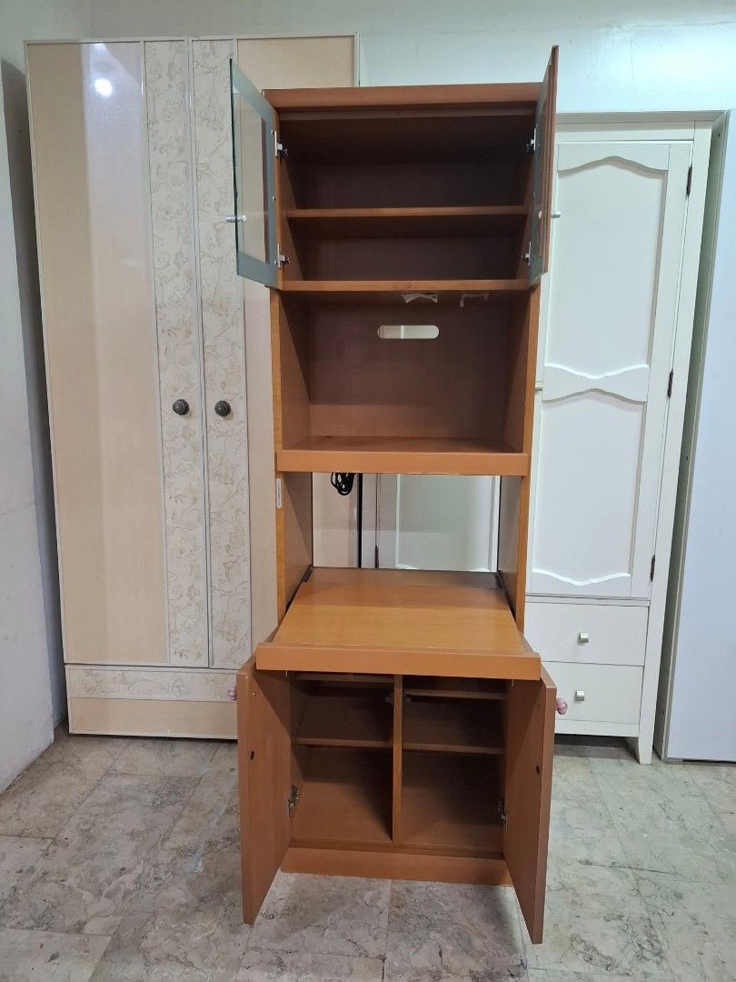 Kitchen Cupboard Hutch Cabinet Oven Rack (Category: Shelves, Cabinets & Racks) located in Quezon City. Submitted by dannikkishoppe2 (Listing ID 1460099493, Image 3). Description: Kitchen Cupboard Hutch Cabinet Oven Rack‼️₱8000‼️ Please manage your expectations as there might be minimal flaws. Color may vary due to lighting, it may appear darker or lighter in person. Check photos first before buying. Please refrain from purchasing if you are parti