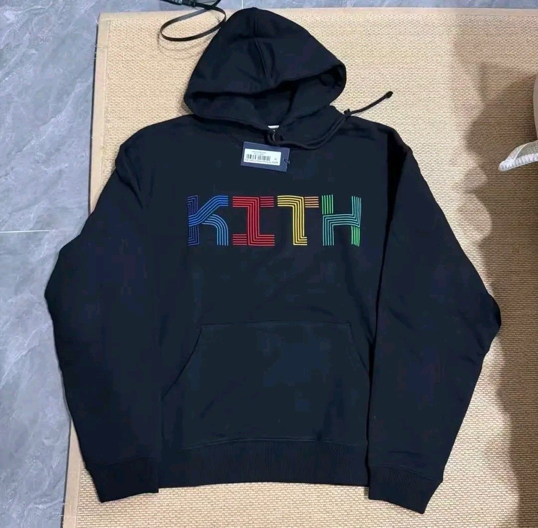 Kith Miduim (Category: Coats, Jackets and Outerwear) located in Trece Martires City. Submitted by cosmicpenguin_d55bec (Listing ID 1460097037, Image 1). Description: Kith size Miduim.