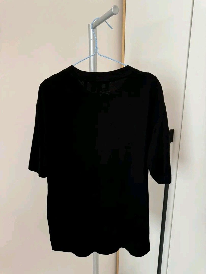 Kith Tshirt Small (Category: Activewear) located in Trece Martires City. Submitted by cosmicpenguin_d55bec (Listing ID 1460097404, Image 3). Description: Kith.
