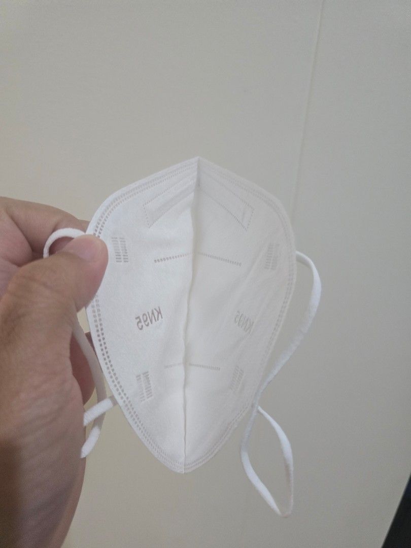 KN95 Face Mask (Category: Face Masks & Face Shields) located in Mandaluyong City. Submitted by true.sneaks (Listing ID 1459968163, Image 3). Description: For Sale KN95 Face Mask - 10 Pcs/Pack 40 pesos (min 20 packs) Can order bulk -50 packs for 35 pesos -100 packs for 30 pesos Multi-layer filtration Help filter airborne particles Help protect against dust & PM2.5 3D/Foldable design Comfortable elastic ear loops Lightweight & breathable Brand new.