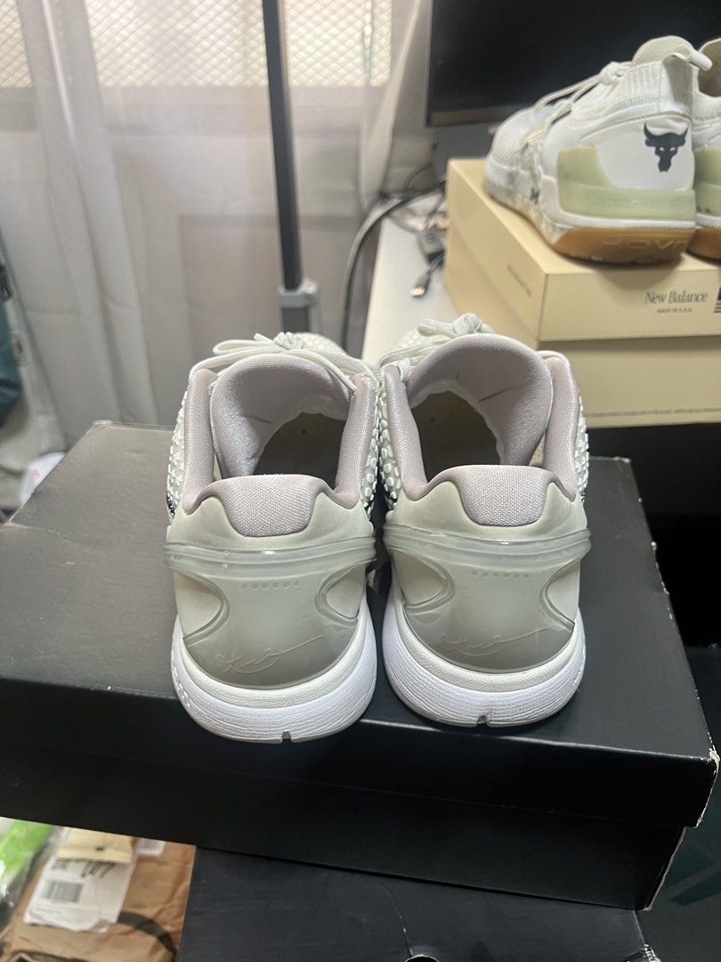 Kobe 6 all star sail (Category: Casual Shoes) located in Manila. Submitted by AlexanderDenver (Listing ID 1460101514, Image 2). Description: Used 3 times in the gym only Never for basketball.