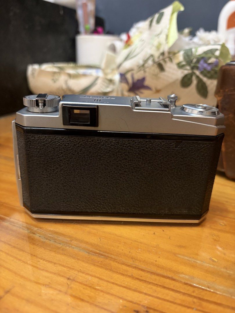 Konica III rangefinder (2nd gen) (Category: Cameras) located in Cabanatuan. Submitted by romecarpz (Listing ID 1460094349, Image 3). Description: 📷Konica III rangefinder (2nd gen) ✔️Premium rangefinder, basically a poor man’s Leica ✔️All metal build, sharp lens ✔️All speeds, aperture, timer, and split image are working ✔️No molds, no haze, no fungus based on my personal inspection ✔️Full mechanical, no batteries needed ✔️ Original leather case �