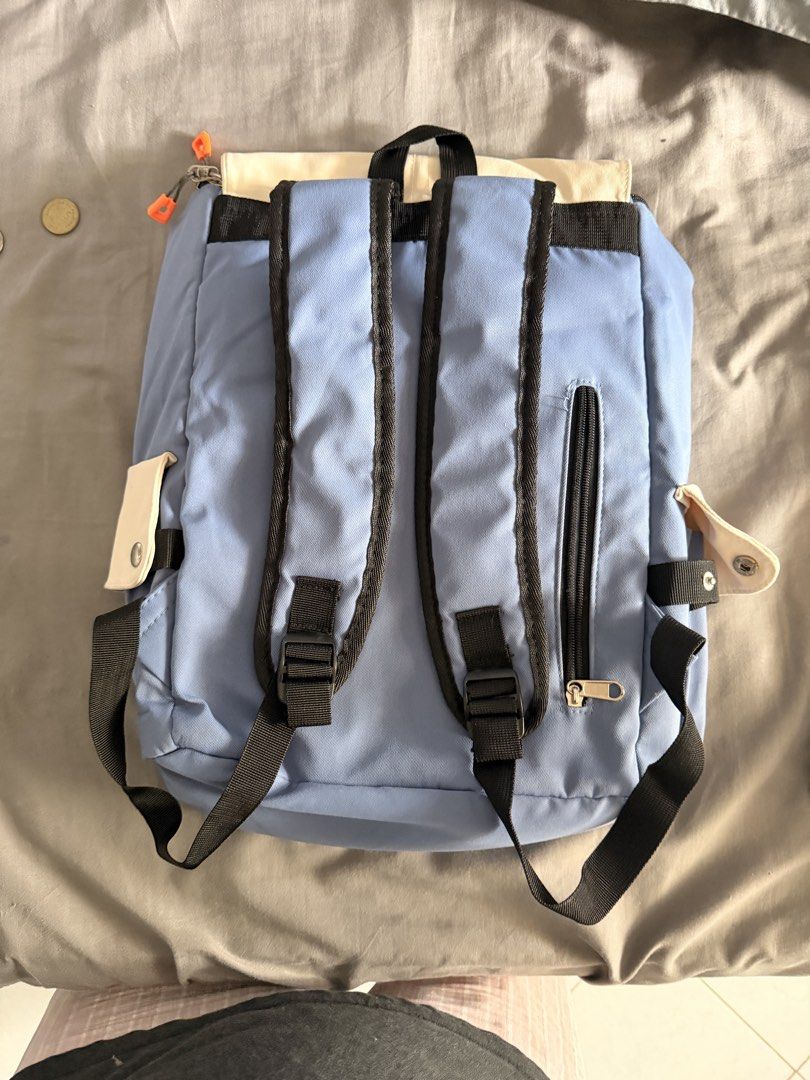 Korean style bag (Category: Backpacks) located in Manila. Submitted by ellede32655 (Listing ID 1459972050, Image 2). Description: Korean style bag .