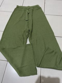 (Kategori: ) berada di . Dikirim oleh niaaapr20 (ID iklan 1460007046, Gambar 1). Deskripsi: .