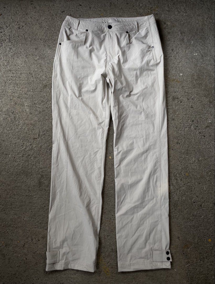 Latitude Pants (Category: Jeans) located in Kalibo. Submitted by bryaninosa20819 (Listing ID 1459910084, Image 1). Description: Dimes : 30-31x42 Excellent Condition Like New Color Rate 10 Need Wash.