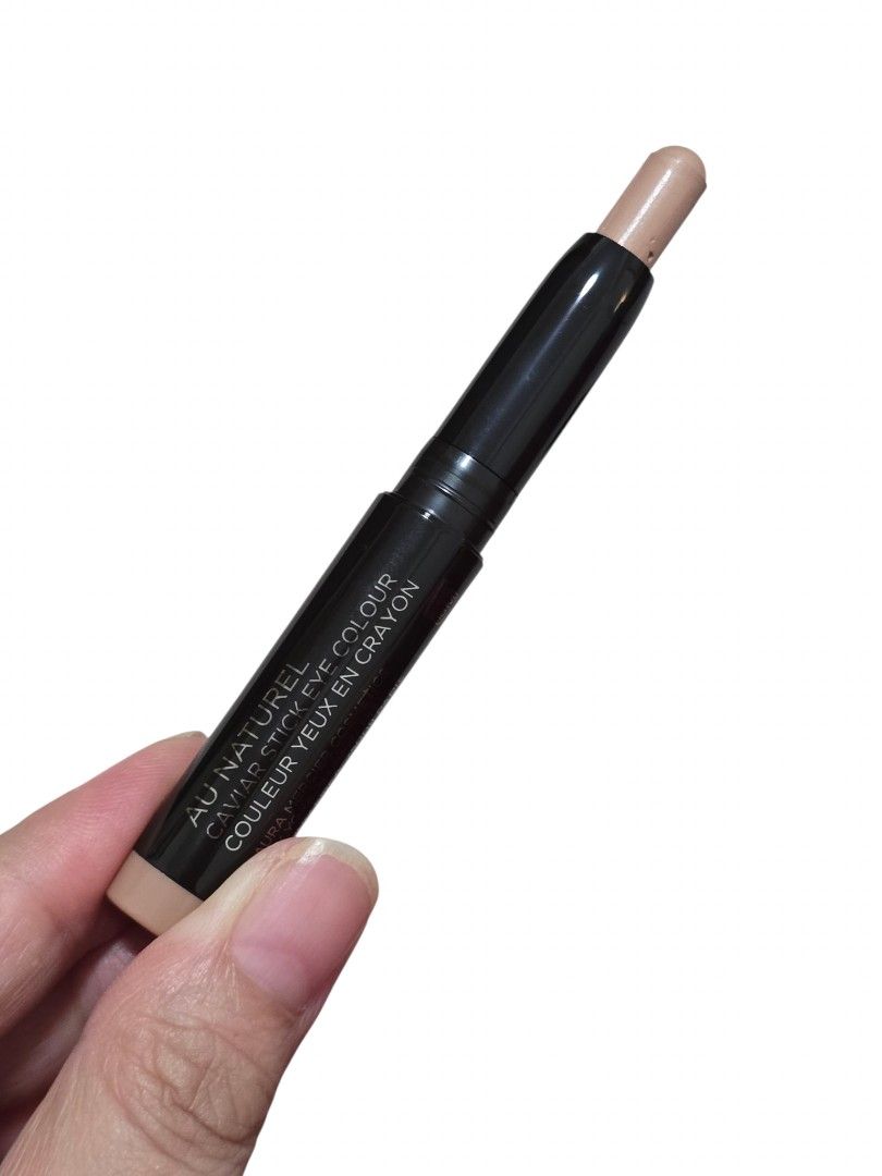 Laura Mercier Matte Lipstick & Eyeshadow Stick Set (Category: Makeup) located in Taguig. Submitted by altainfante (Listing ID 1460052252, Image 2). Description: - Laura Mercier Matte Lipstick in 'Fresh' (travel size) - Beautiful berry shade - Laura Mercier Caviar Stick Eye Colour in 'Au Naturel' (travel size) - Versatile neutral matte finish - Ideal for everyday wear or evening looks.