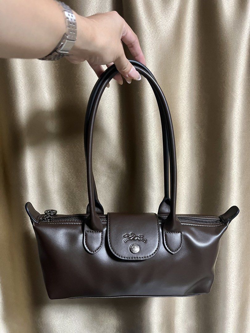 LC kili Bag Long handle Xtra M (Category: Luxury Bags & Wallets) located in Pasay City. Submitted by 2ndloveforever2023 (Listing ID 1460088778, Image 1). Description: LC Le Pliage Xtra M.