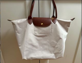 （分類：）位於 。 由 chloe.215 提交（商品編號 1460013550，圖片 1）。簡介： 。