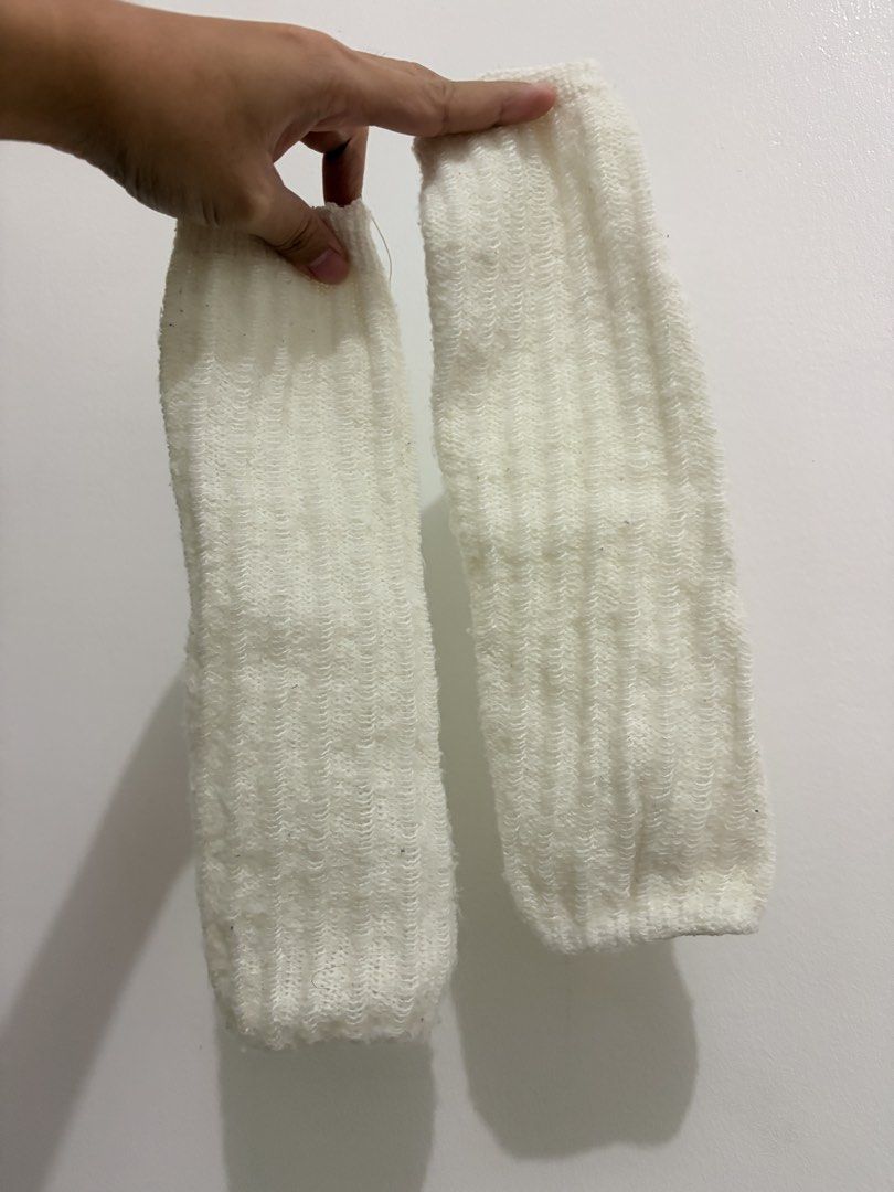 leg/ankle warmers (Category: Other Accessories) located in Marikina City. Submitted by _bananahanaa (Listing ID 1460073232, Image 1). Description: - knit leg/ankle warmers - used in ballet class - free size.