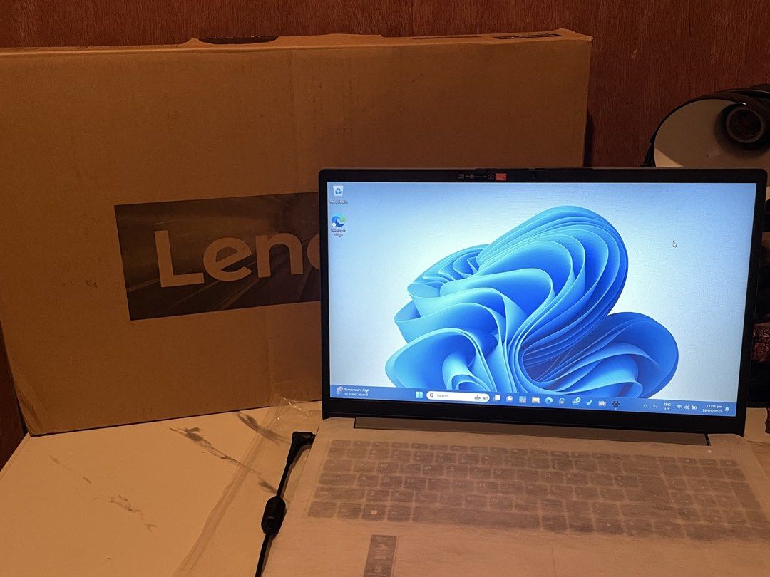 Lenovo Ideapad 15ILJ7 (Category: Laptops & Notebooks) located in Caloocan City. Submitted by ianna00 (Listing ID 1460092124, Image 1). Description: NO ISSUE COMPLETE INCLUSION body condition - 8.5/10 .