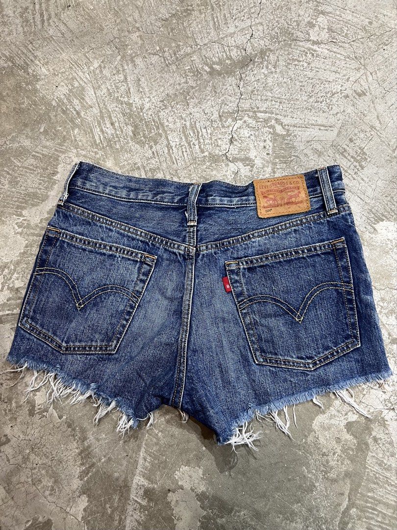 Levis 501 Denim Mini Shorts for Womens (Category: Shorts) located in Manila. Submitted by thriftpoint99 (Listing ID 1459935343, Image 2). Description: 30x11x11 No issue Excellent condition.