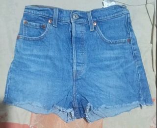 (Category: ) located in . Submitted by apyogone (Listing ID 1460083021, Image 1). Description: .