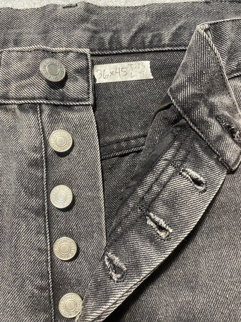 LEVIS WASHED BLACK STRAIGHT PANTS (Category: Jeans) located in Roxas, Mindoro Oriental. Submitted by mzonethrifts (Listing ID 1460012008, Image 3). Description: Width: 36 Length: 45 Thigh: 13 Leg Opening: 8 Condition: Excellent Issue: Zonrox stain Code: A18.