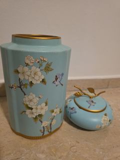 (Category: ) located in . Submitted by furniturensuch (Listing ID 1460094680, Image 1). Description: .