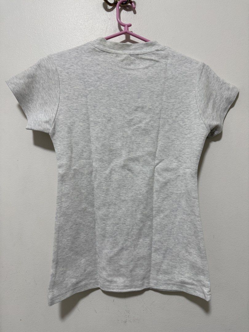Light gray cotton slim fit shirt (Category: Shirts) located in Quezon City. Submitted by clothe.kr (Listing ID 1460037936, Image 2). Description: .
