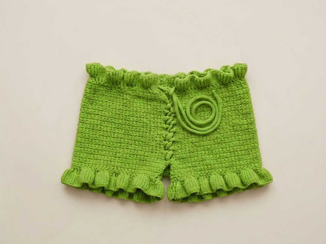 Lime Green Crochet Halter Top with Ruffles (Category: Sleeveless) located in Makati City. Submitted by dailyfindsph. (Listing ID 1459902731, Image 2). Description: - Super cute lime green crochet halter top - Features ruffles along the edges - Drawstring tie at the front - Nice knit texture - Perfect for festivals or a beach day - Unique, one-of-a-kind piece.